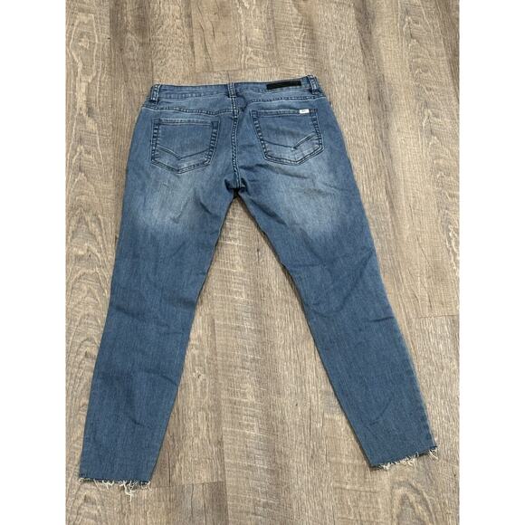 Vans Women’s Skinny Jeans Raw Hem Size 5/27 Distressed - Picture 7 of 11